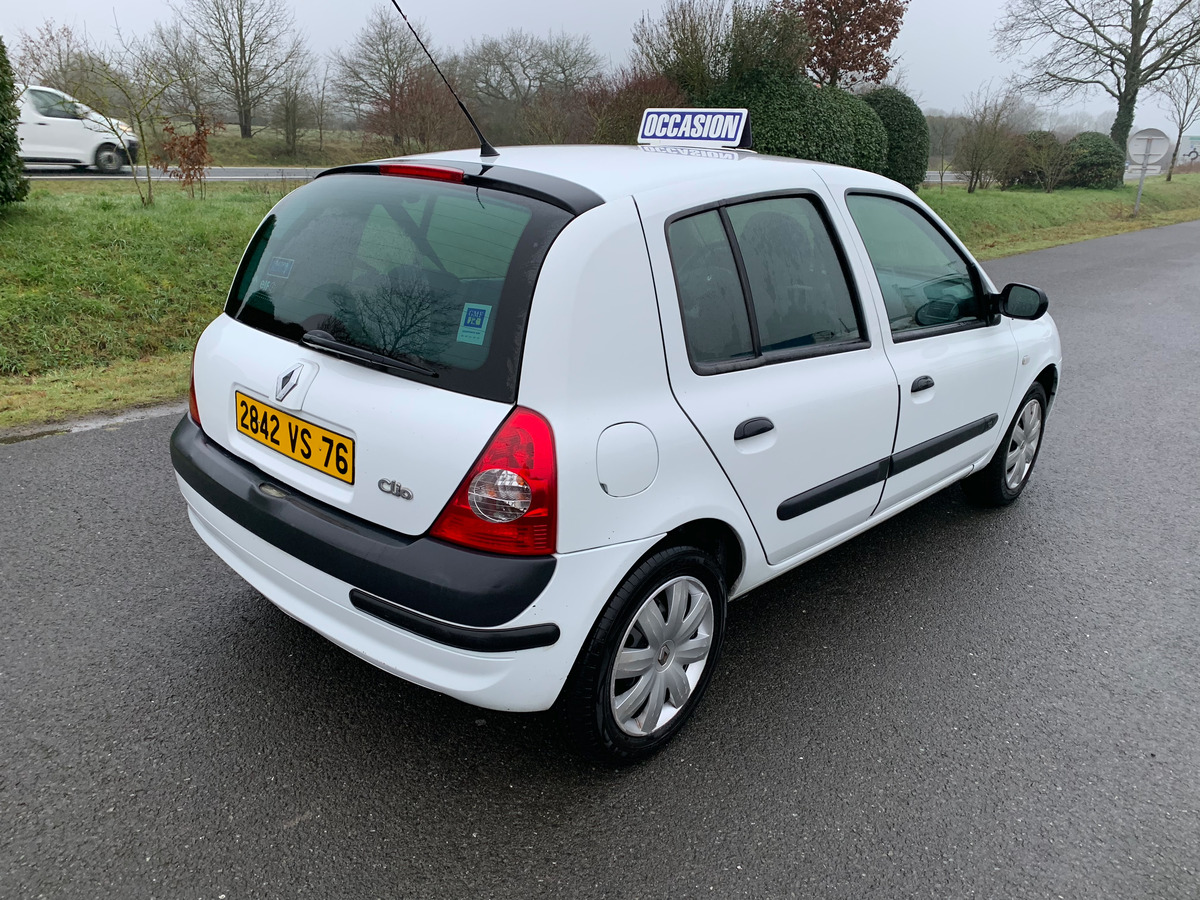 RENAULT Clio 1.2L 16V EXPRESSION 60074 KM 1ER MAIN