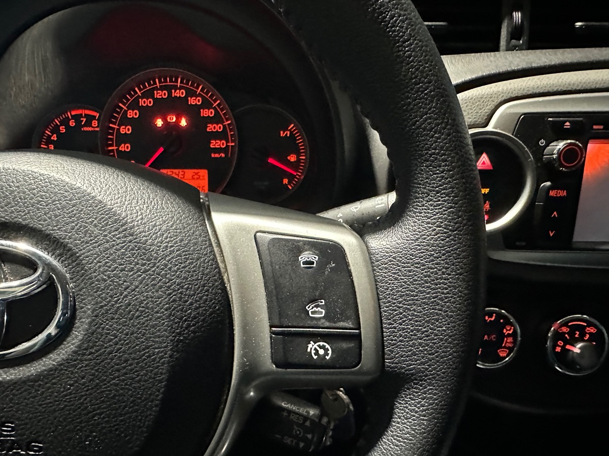 Toyota Yaris 1.3 VVT-I 100CV
