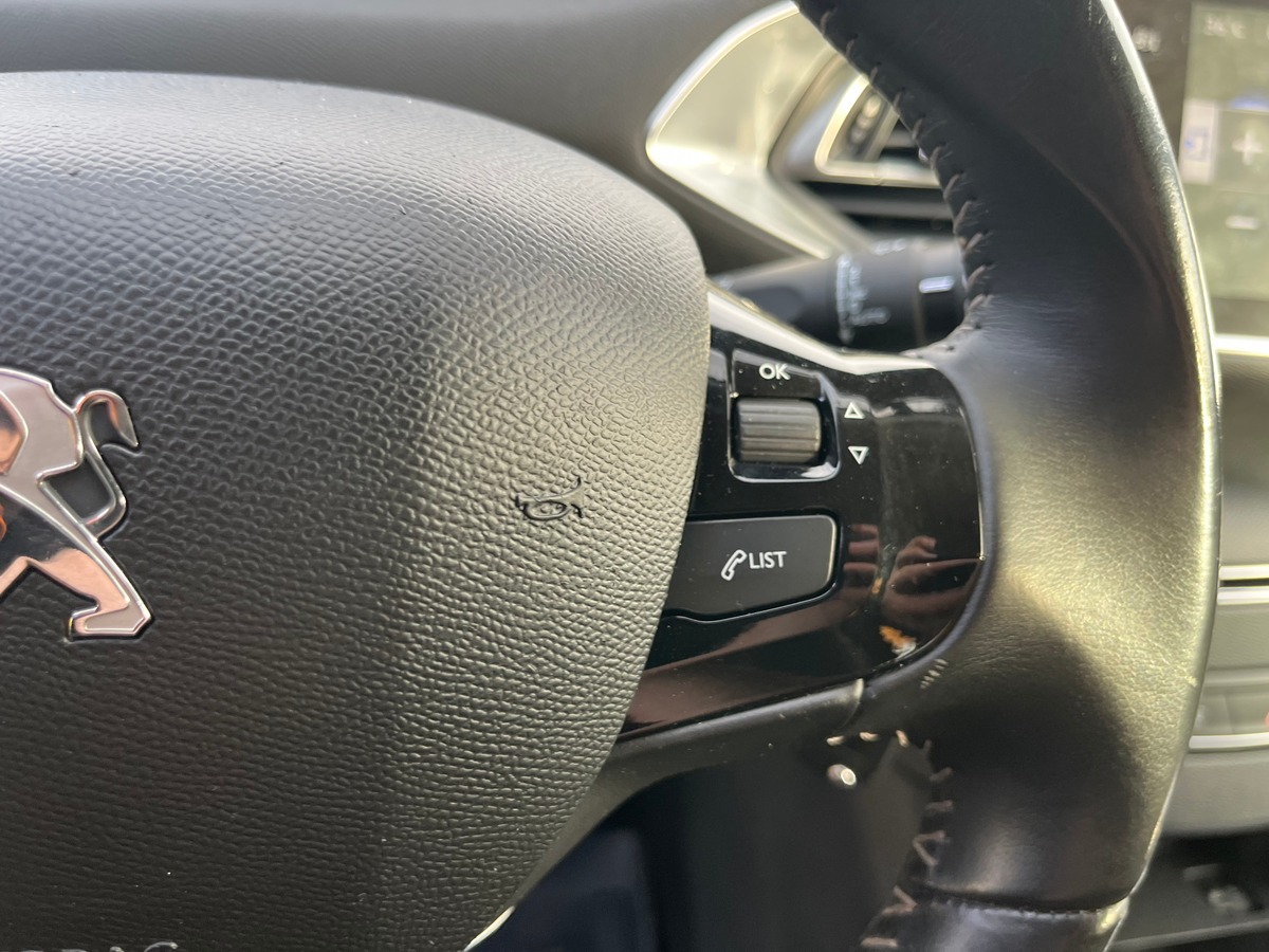 Peugeot 308 II 1.6 125 CH ALLURE 5P