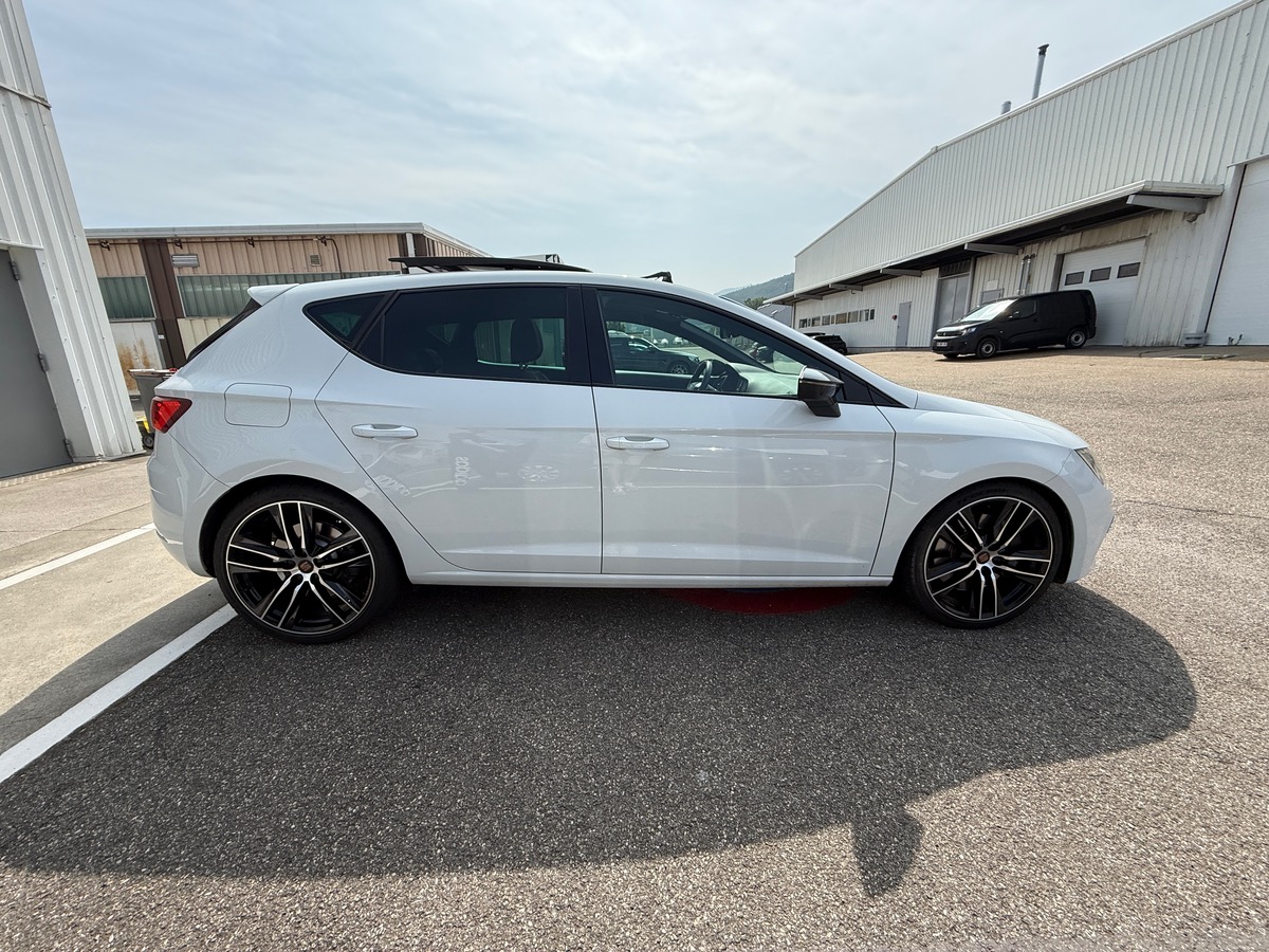 Seat Leon III Phase 2 Cupra 2.0 TSI DSG6 290 cv,