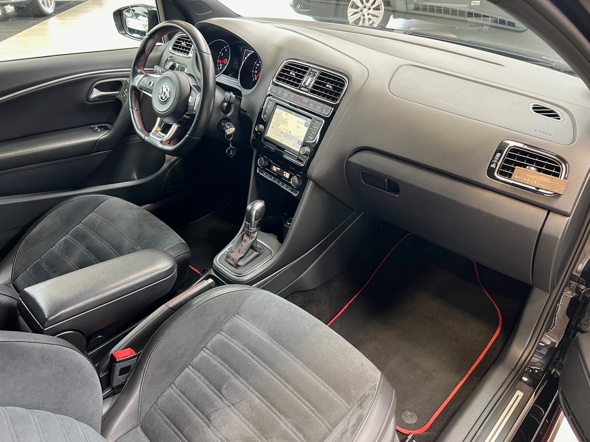 Volkswagen Polo V GTI 1.8 TSi 192 DSG7 APPLE CARPLAY