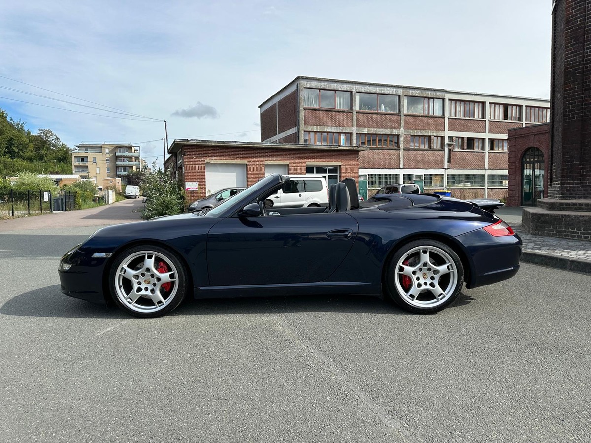 Porsche 911 CARRERA S 3.8 CABRIOLET