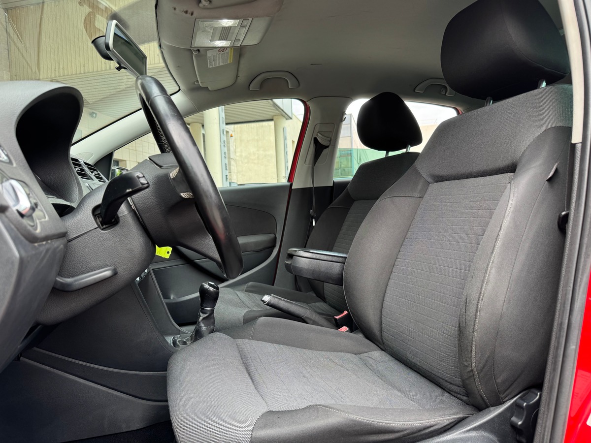 Volkswagen Polo V Confortline 1.6 TDI 75 cv - Ecran Multimédia