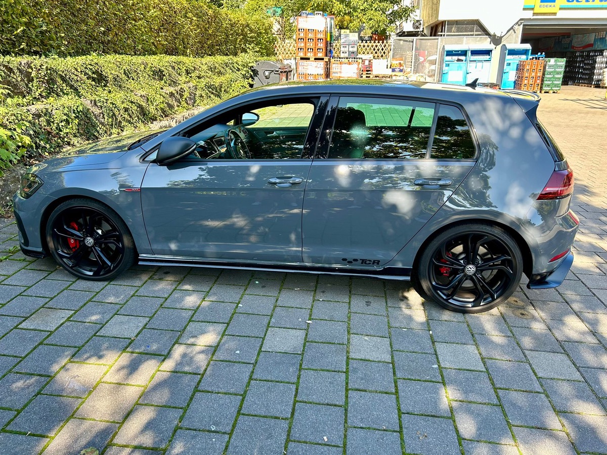 Volkswagen Golf VII (7) GTI TCR