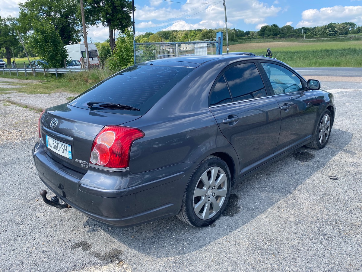 Toyota Avensis 2.2 d4d 150cv