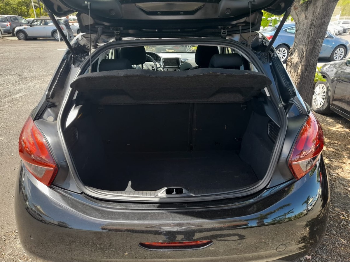 Peugeot 208 1.5 bluehdi - 100CH