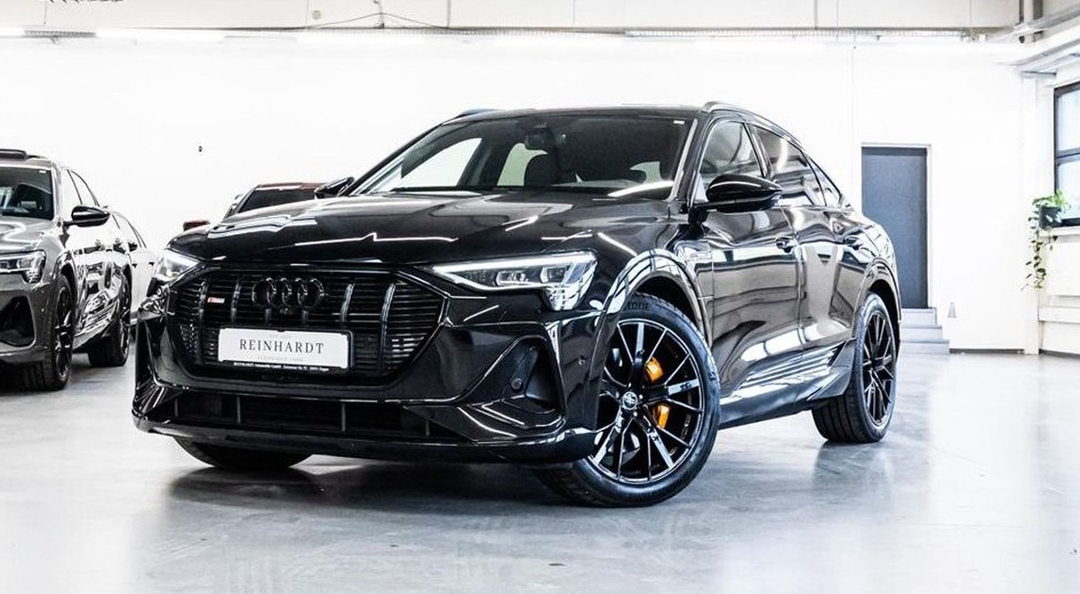 Audi e-tron Sportback 55 408ch S Line e-quattro Toit ouvrant Bang&Olufsen Pack Black Edition
