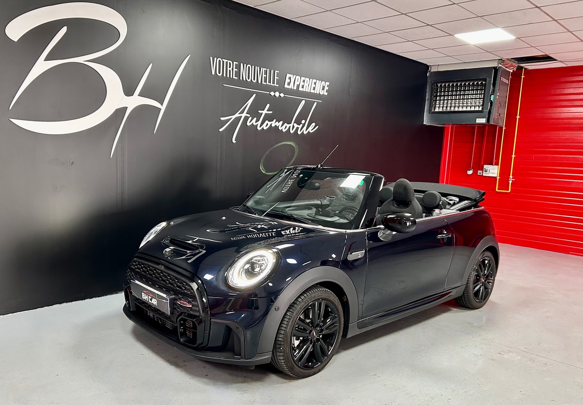 Image: Mini Mini Cooper S Cabriolet JCW 2.0i 16V DCT7 178 cv