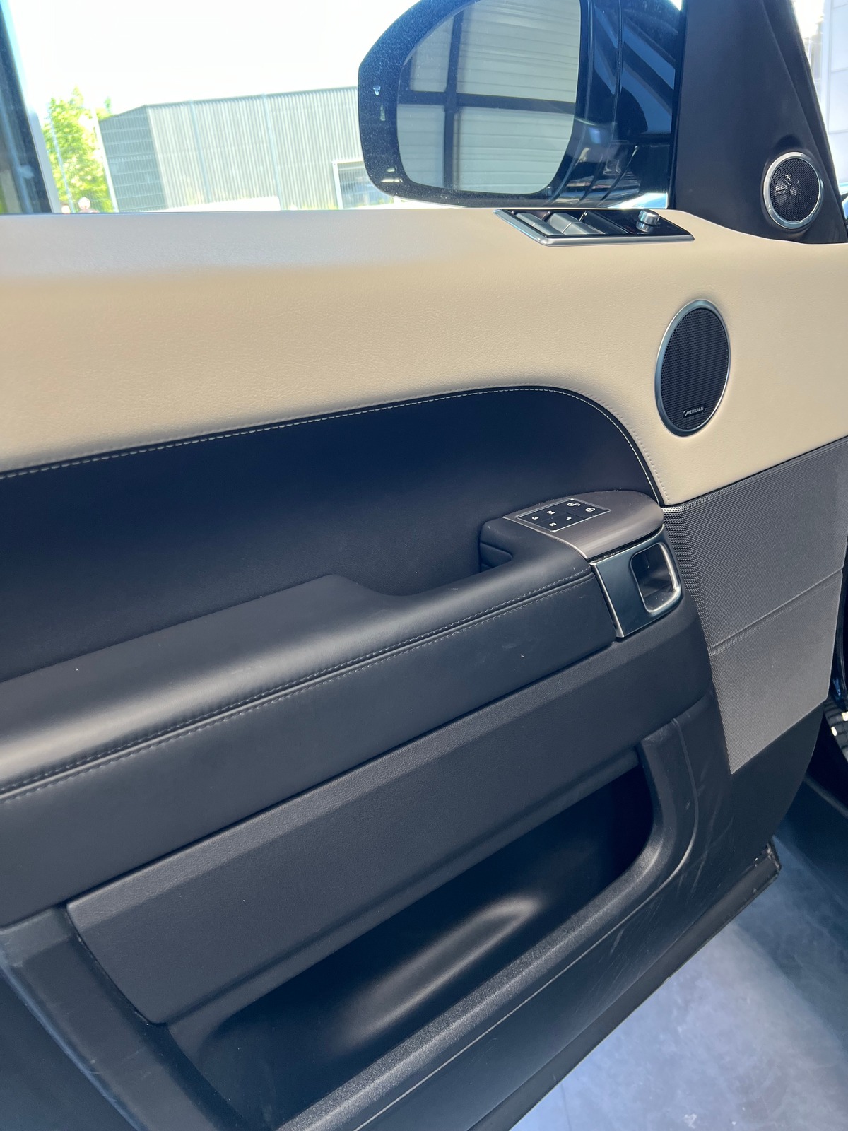 LAND ROVER RANGE ROVER 2.0p400e