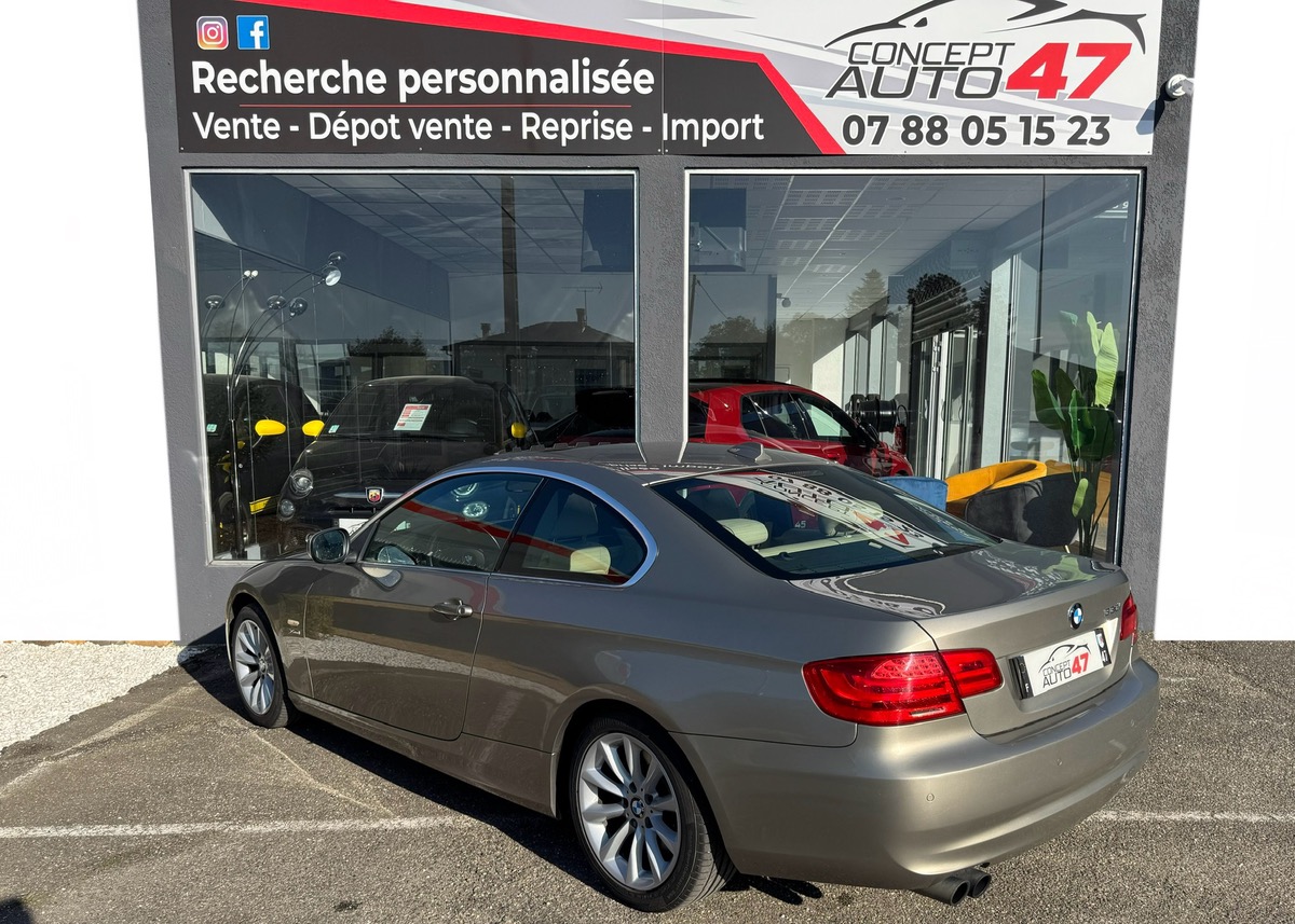 Bmw 330 (E92) (2) COUPE 330I 272 LUXE