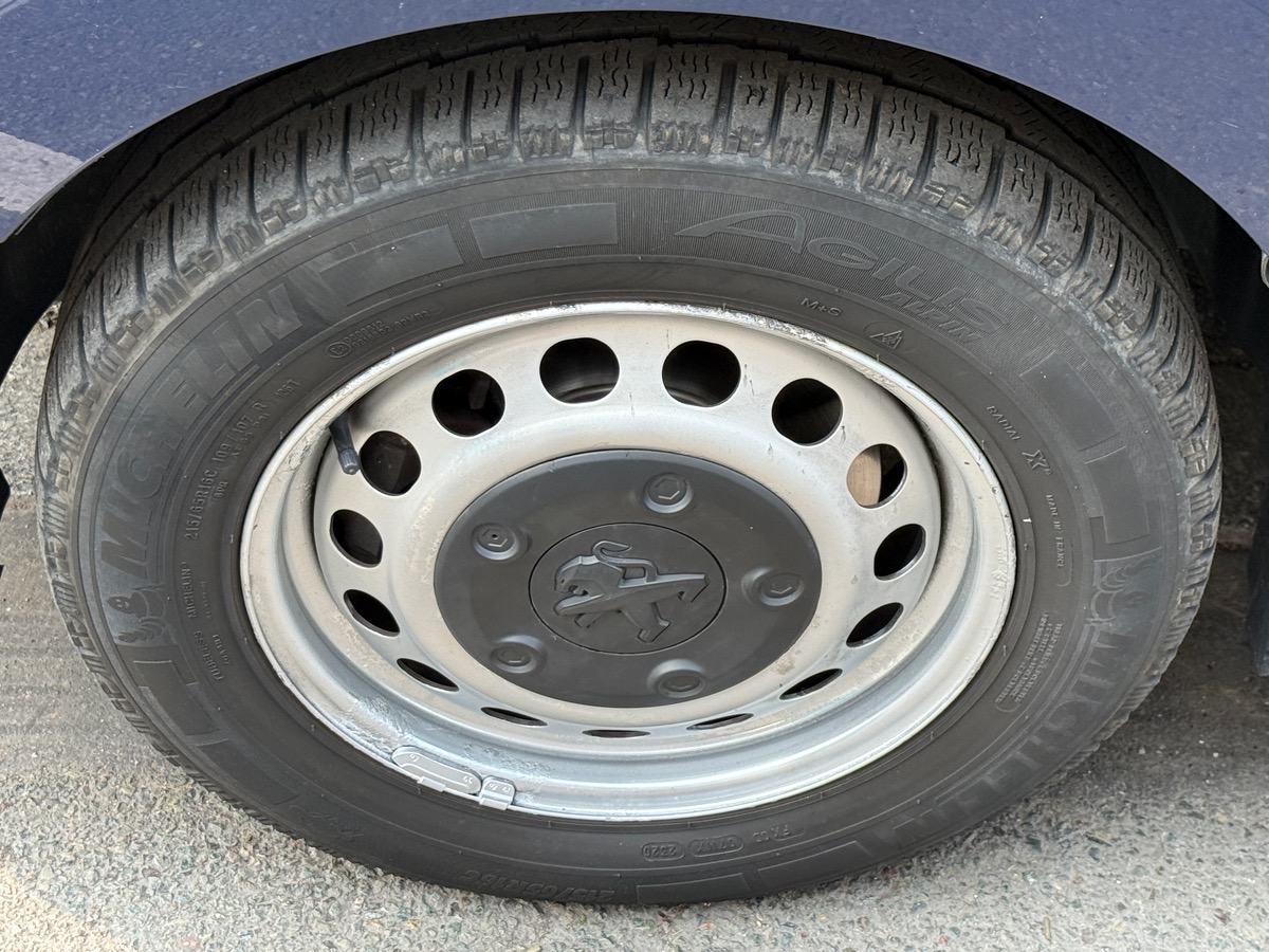 Peugeot Expert III 2.0 BLUEHDI 120 S&S STANDARD
