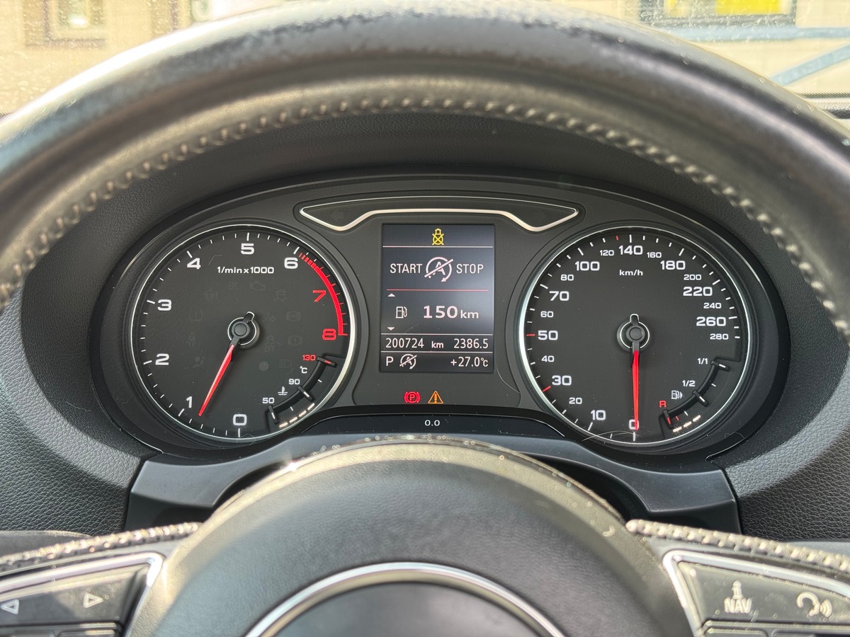 Audi A3 Sportback Sline 8V 1.8 TFSi S-Tronic7 180 cv - Boîte auto - Toit Ouvrant
