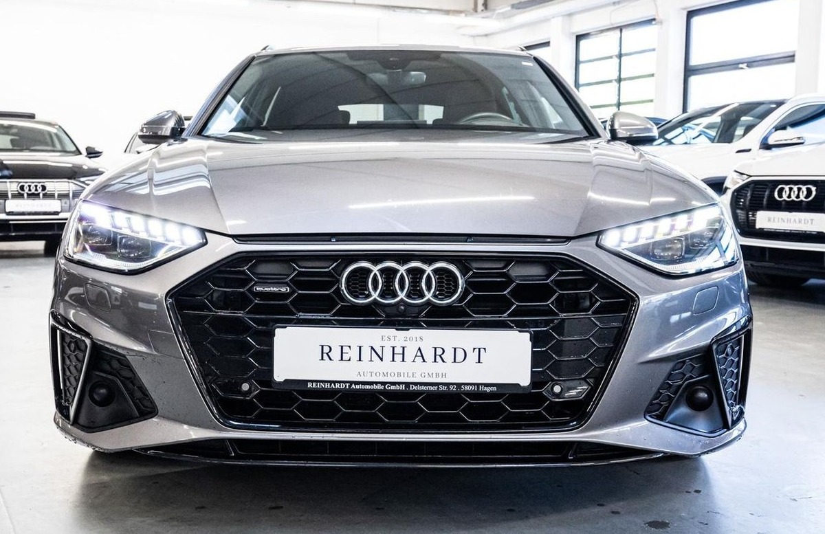 Audi A4 Avant V 40 TDI 204ch S line quattro S tronic 7 Bang&Olufsen Toit ouvrant Attelage