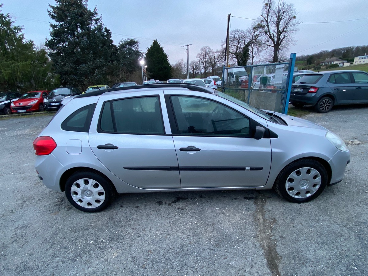 RENAULT Clio 3 estate 1.5 dci 148020km d’origine 