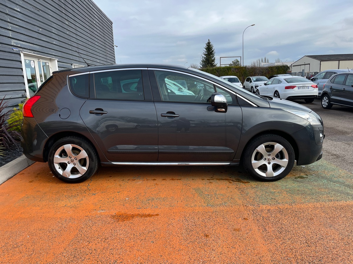 Peugeot 3008 1.6 HDi 110 CH PREMIUM boite automatique