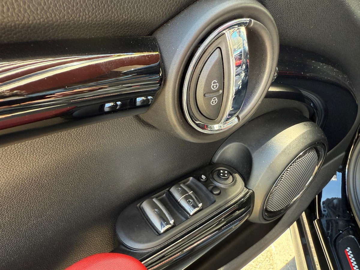 Mini Mini III (2) CABRIOLET 2.0 COOPER S 192 FINITION JCW BVA7 1er MAIN / FULL OPTIONS