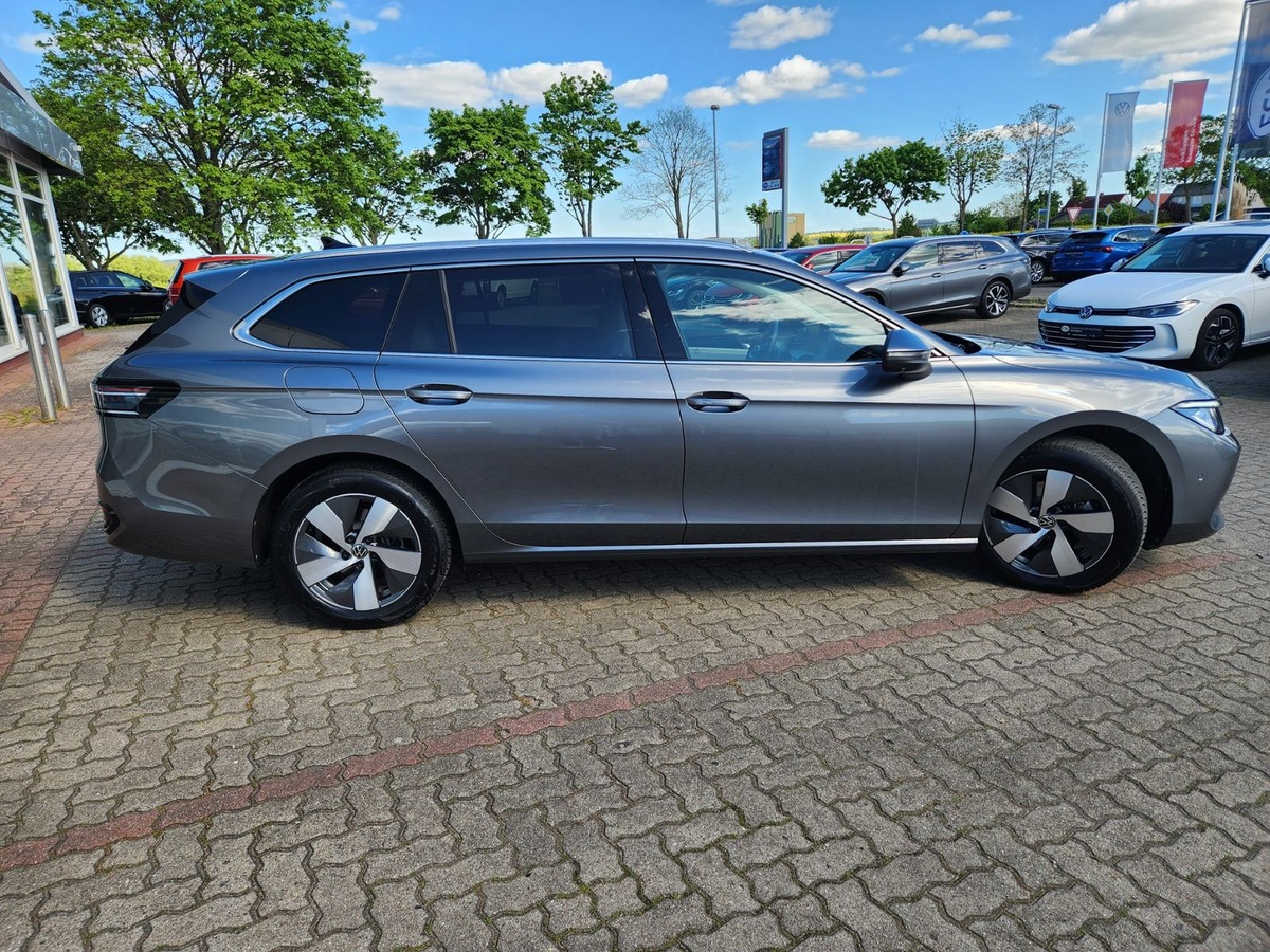 Volkswagen Passat SW 2.0 TDI EVO 150ch Elegance DSG7 Harman-Kardon Cuir Attelage