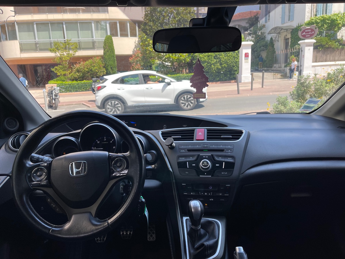 Honda Civic 1.6 dtec 120 CV / 5 Portes / Caméra / Jantes