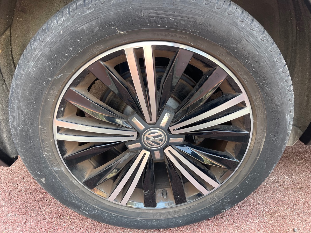 Volkswagen Tiguan 1.4 TSI 150 CV / Virtual Cockpit / Toit Ouvrant / Caméra / Intérieur Cuir