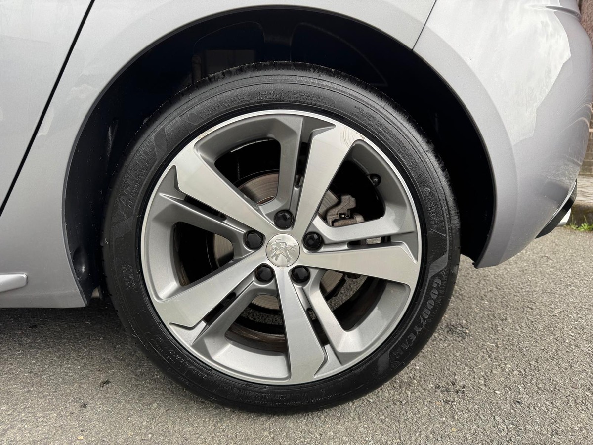 Peugeot 308 2.0 BlueHDi 150 cv GT-Line Boîte auto