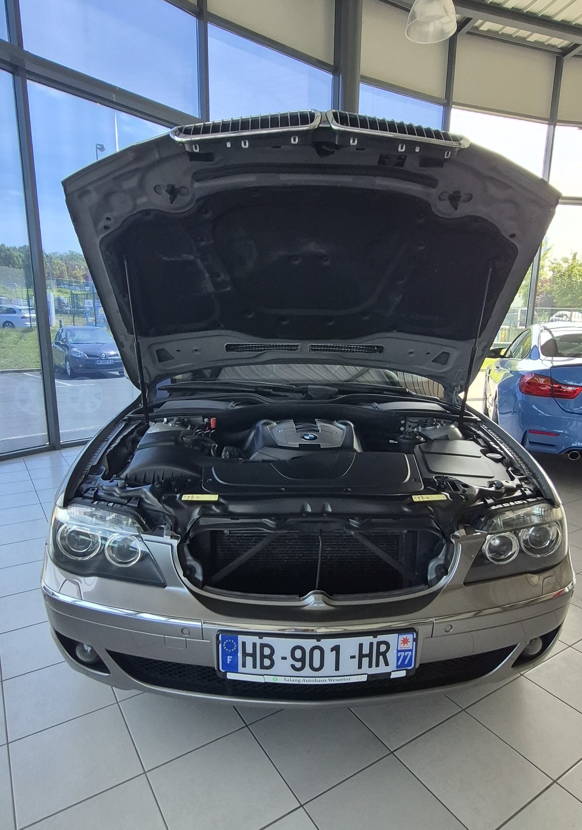 Bmw Série 7 740i 303CV