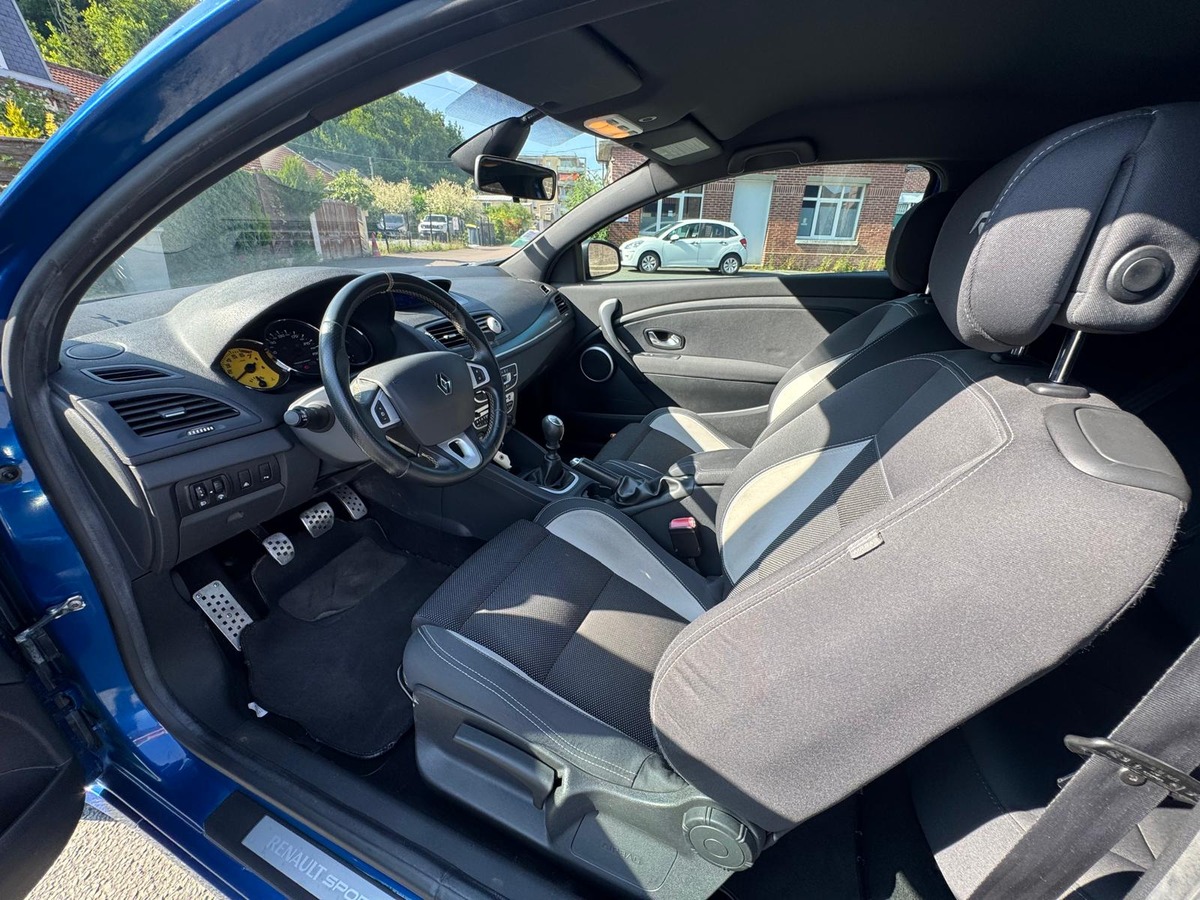 RENAULT Megane III RS 2.0 250 phase 1 Bleue extrême - Garantie