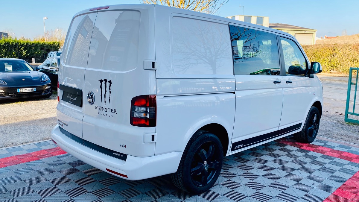 Volkswagen Transporter EDITION 140 DSG PROCAB 5P