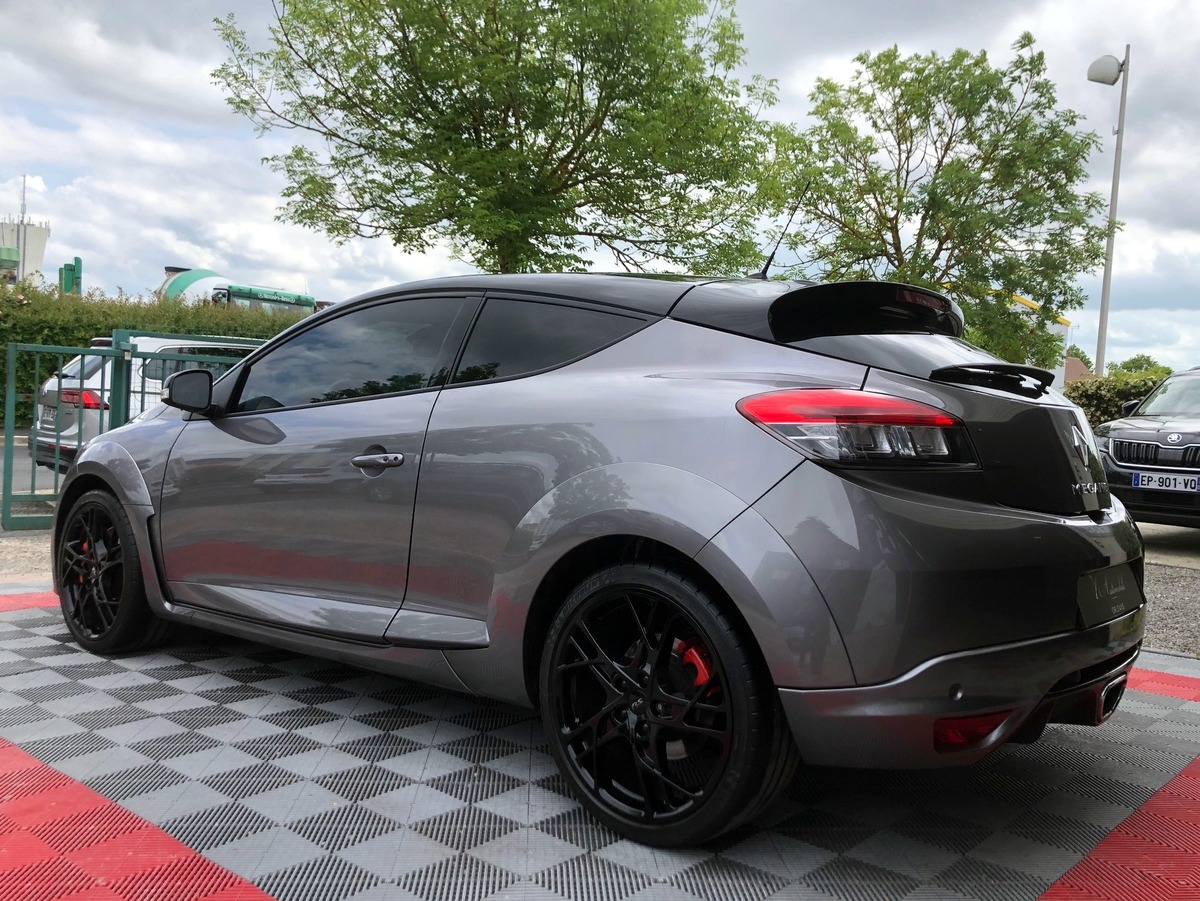 RENAULT Megane III (2) COUPE 2.0 T 265 RS