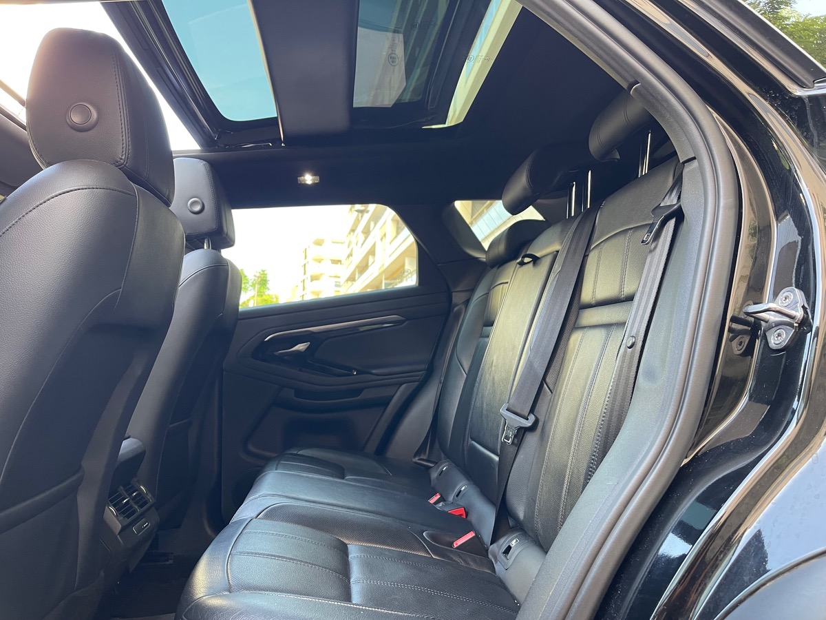 LAND ROVER EVOQUE 2.0 D 150CV / Toit Ouvrant / Full Black / Intérieur Cuir / Toutes Options