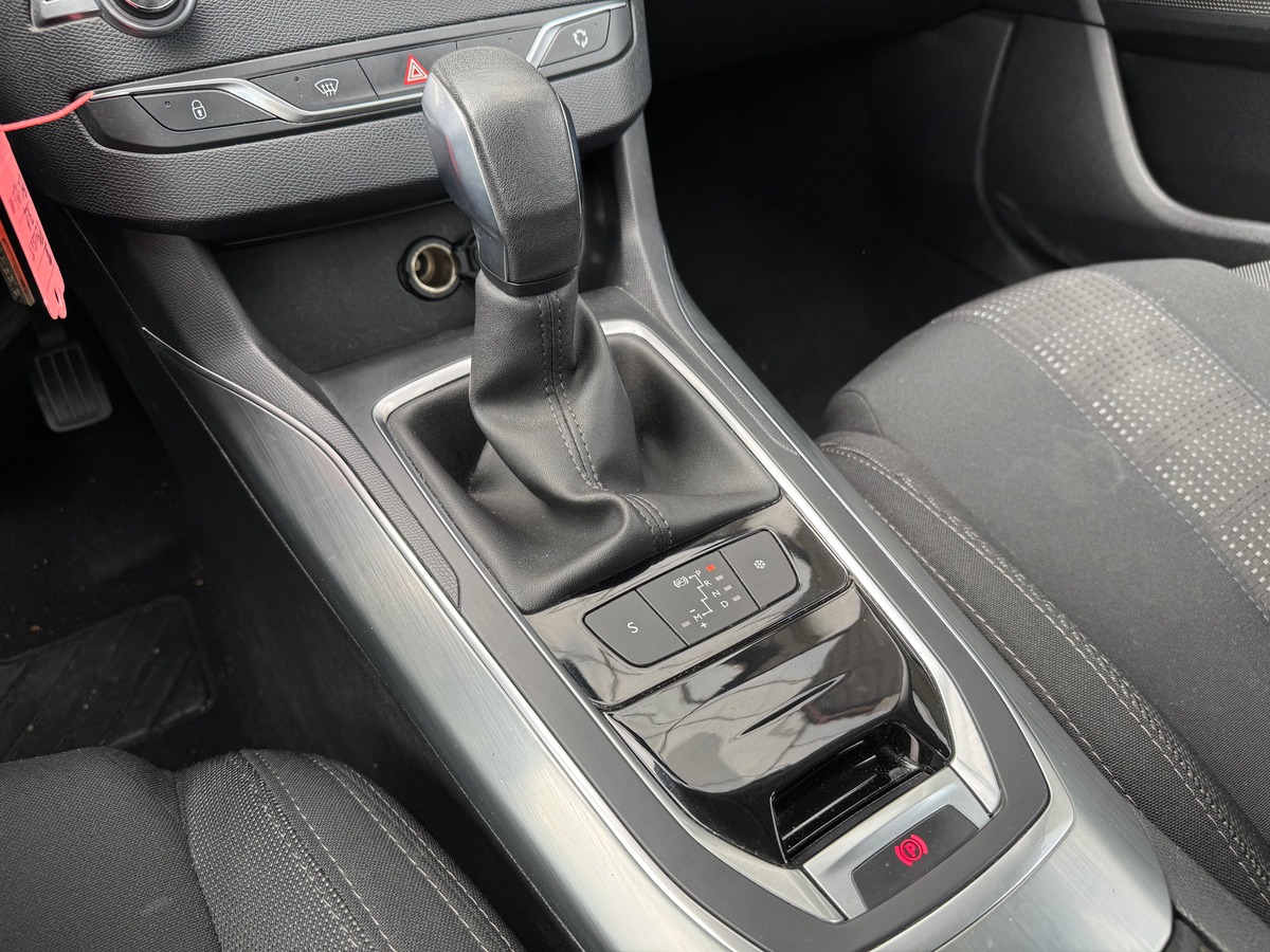 Peugeot 308 Allure II (T9) 1.2 e-THP 130 cv - Boîte auto - Distribution ok