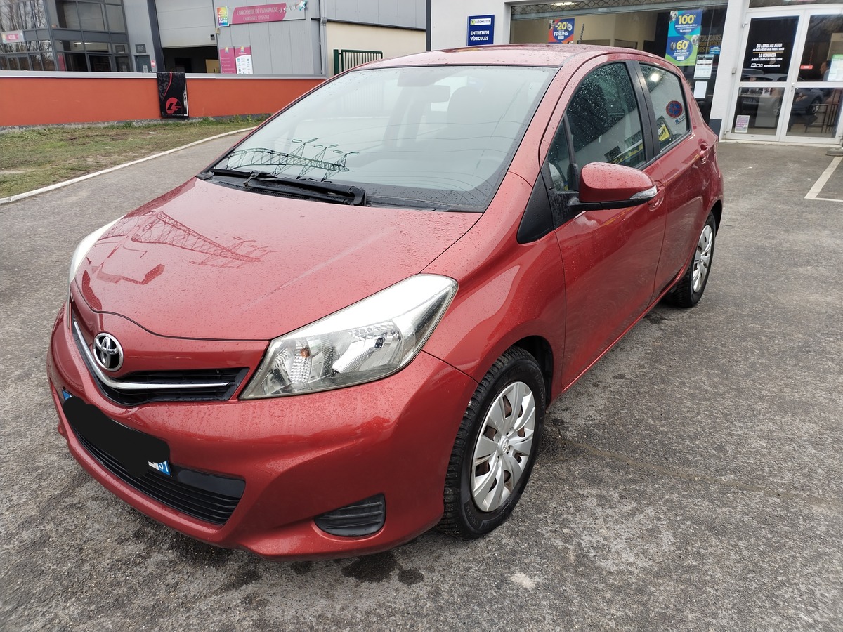 Toyota Yaris 1.3 VVTI 100 CV / CAMERA DE RECUL / CLIM / ENTRETI