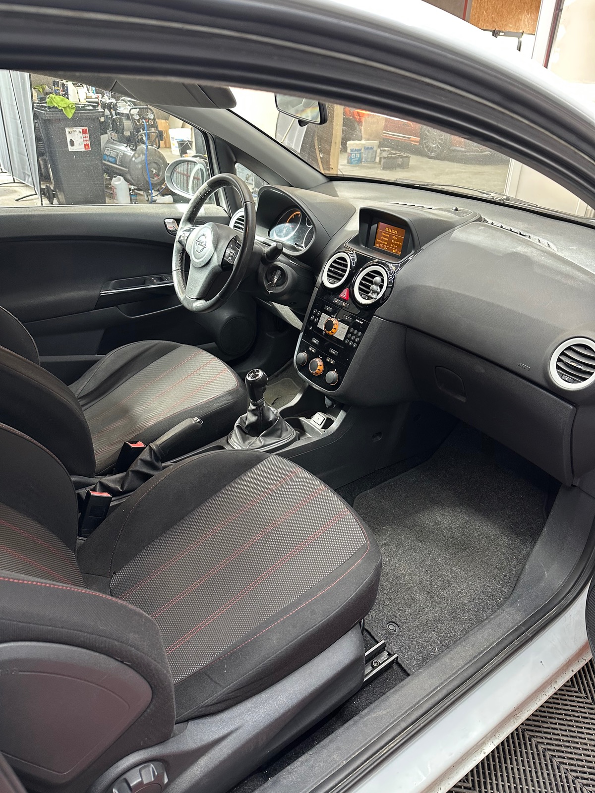 Opel Corsa 1.7 cdti Color Line DISTRIBUTION OK GARANTIE 6 MOIS ✅