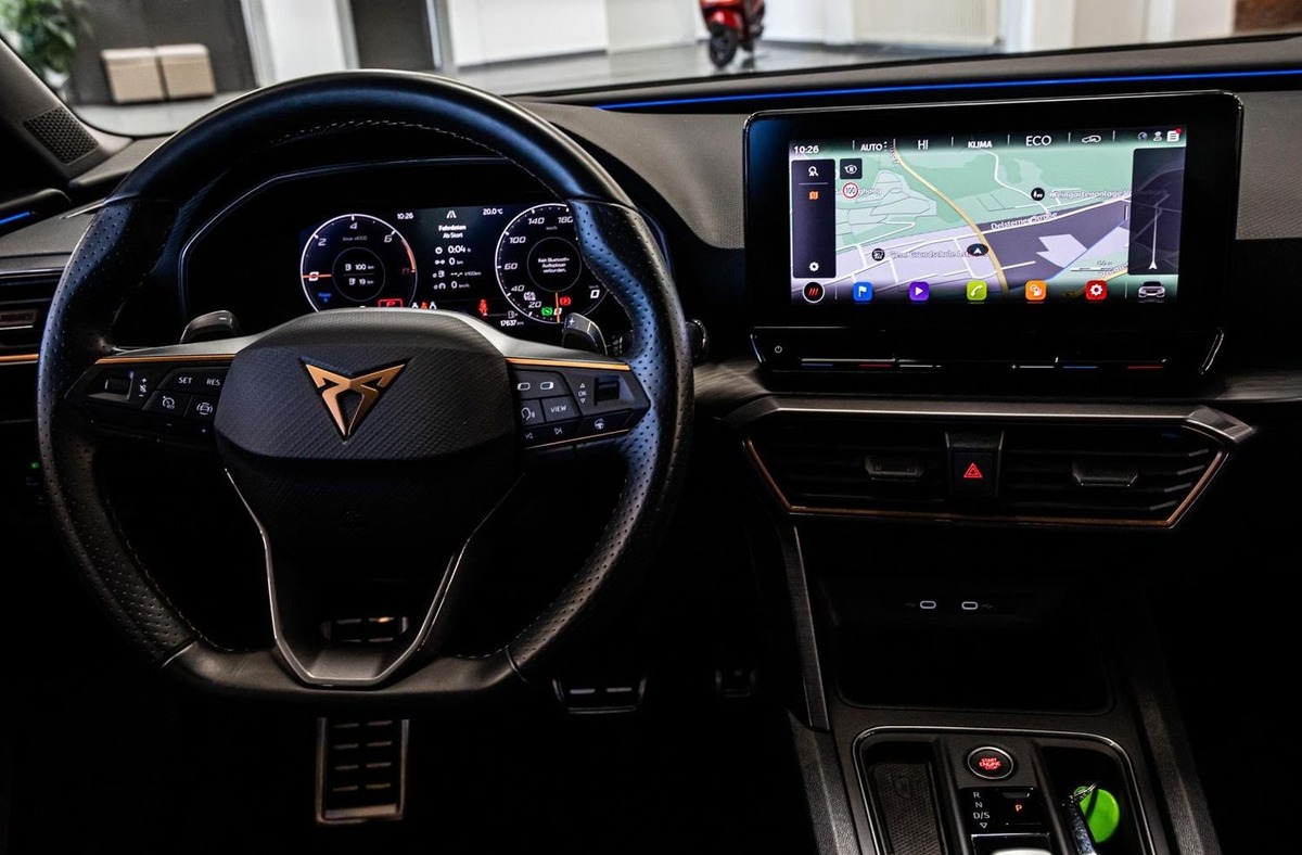Cupra Leon 1.4 e-Hybrid 245ch Vz