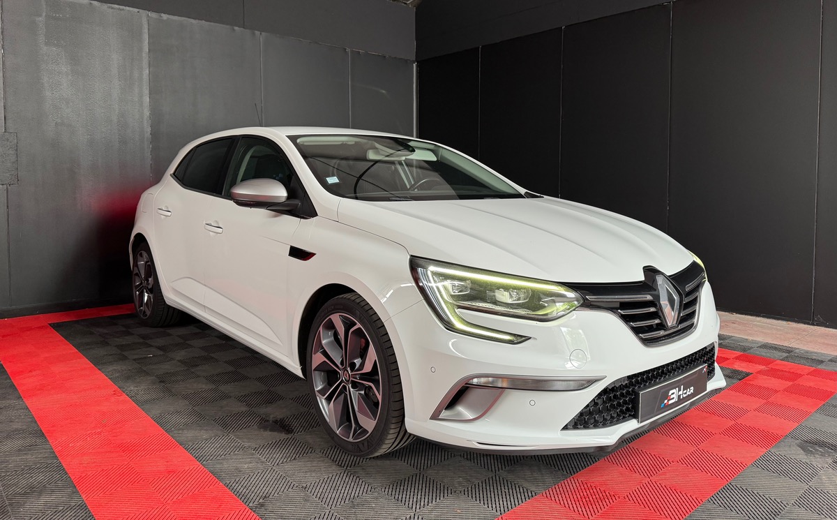 Image: RENAULT Megane 1.2 TCE 130 CH GT LINE