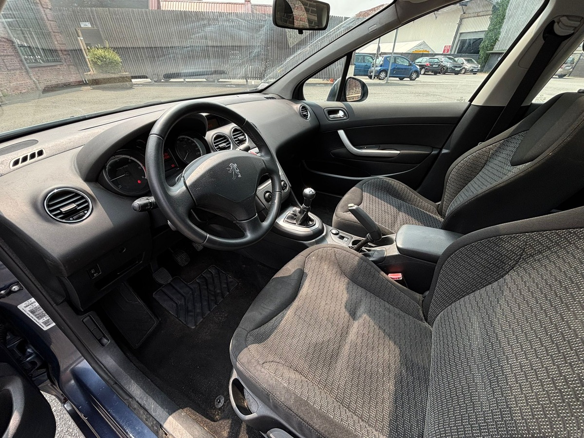 Peugeot 308 SW 1.6 HDI 90 CONFORT PACK - DISTRIBUTION NEUVE - GARANTIE