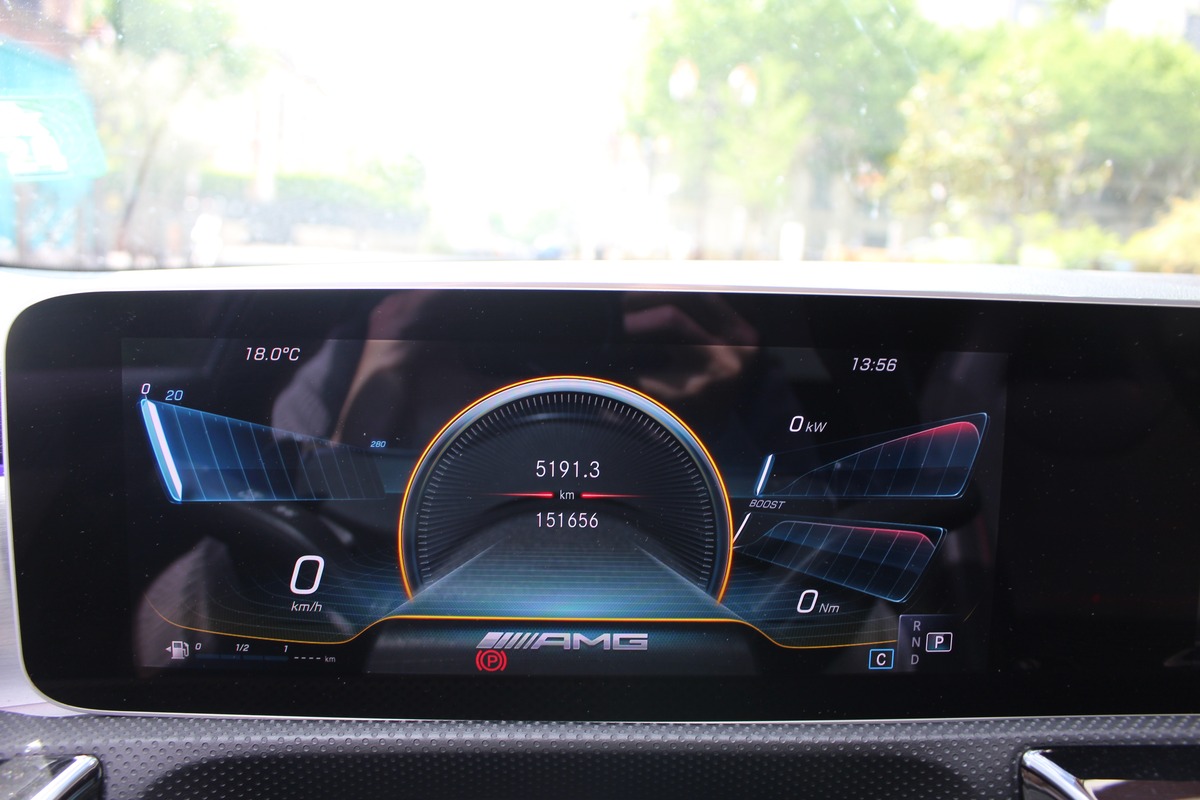 Mercedes-Benz Classe A IV 35 AMG  306 CV 4MATIC 7G-DCT Toit Ouvrant/ Burnmatser / keyless Go....
