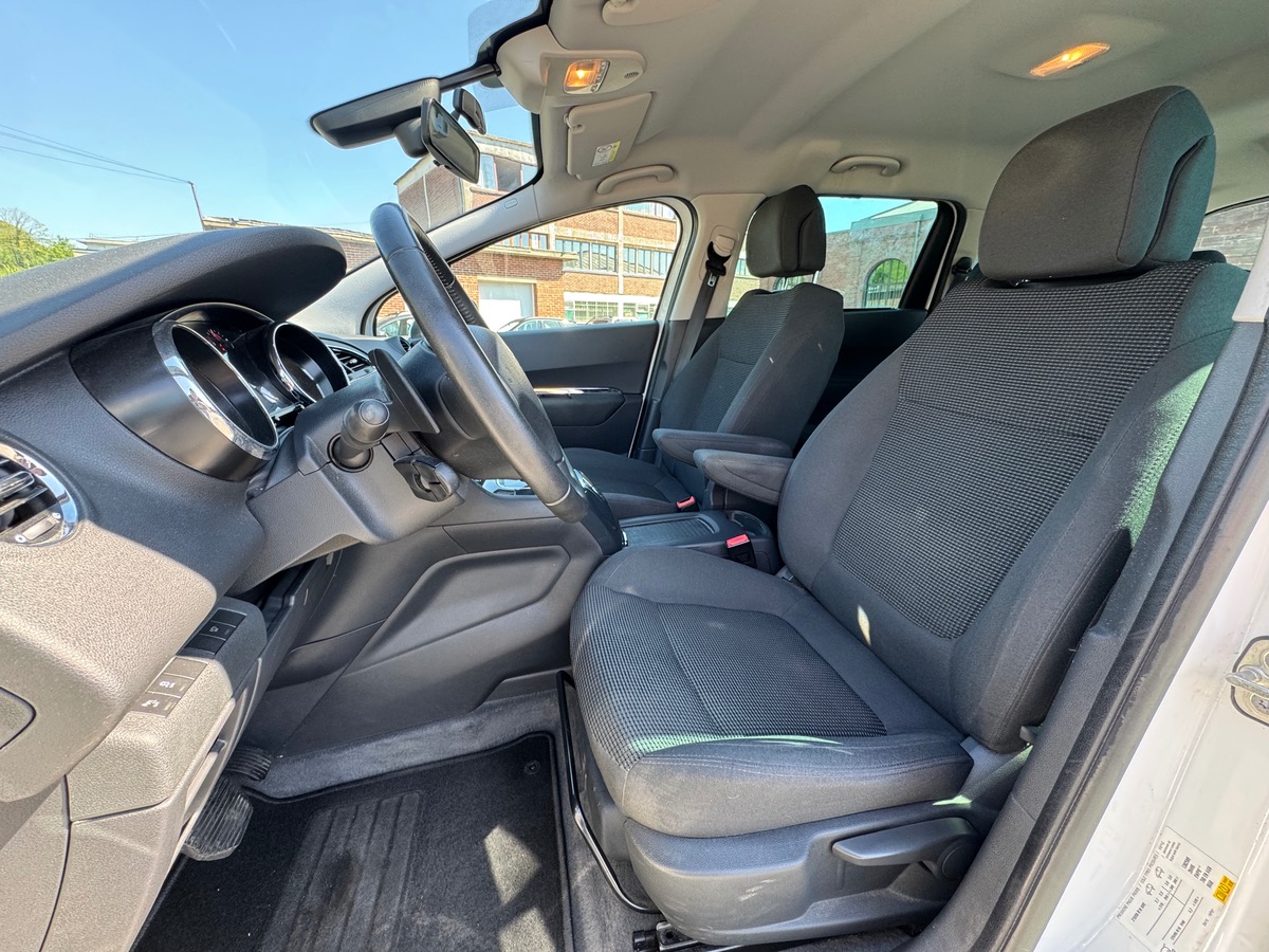 Peugeot 5008 1.6 E-HDI 115CH BUSINESS PACK BVA