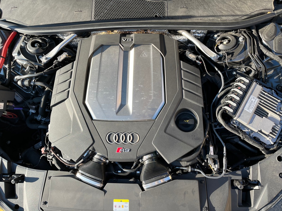 Audi RS6 AUDI RS6 AVANT