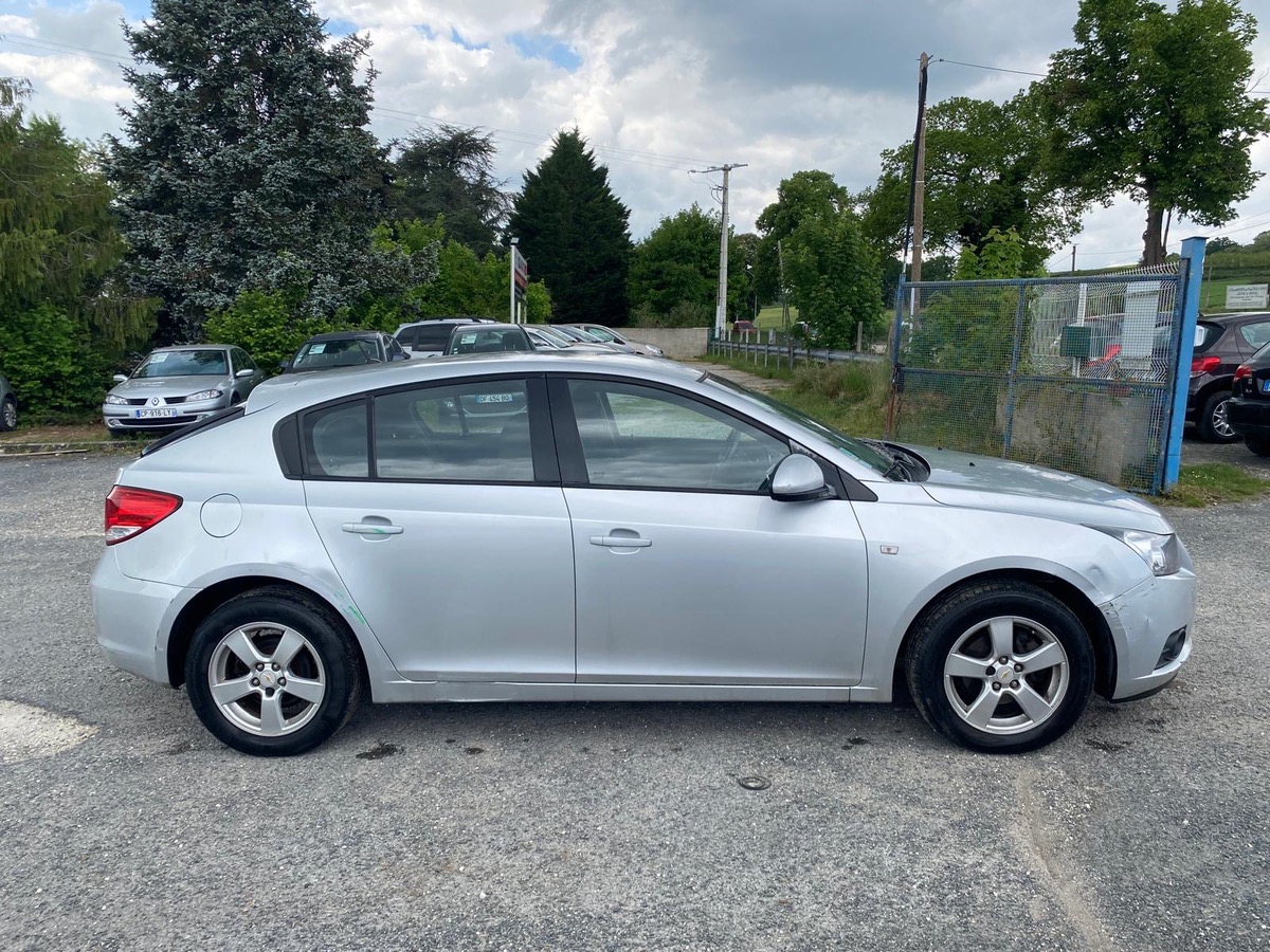 Chevrolet Cruze 1.6 16v