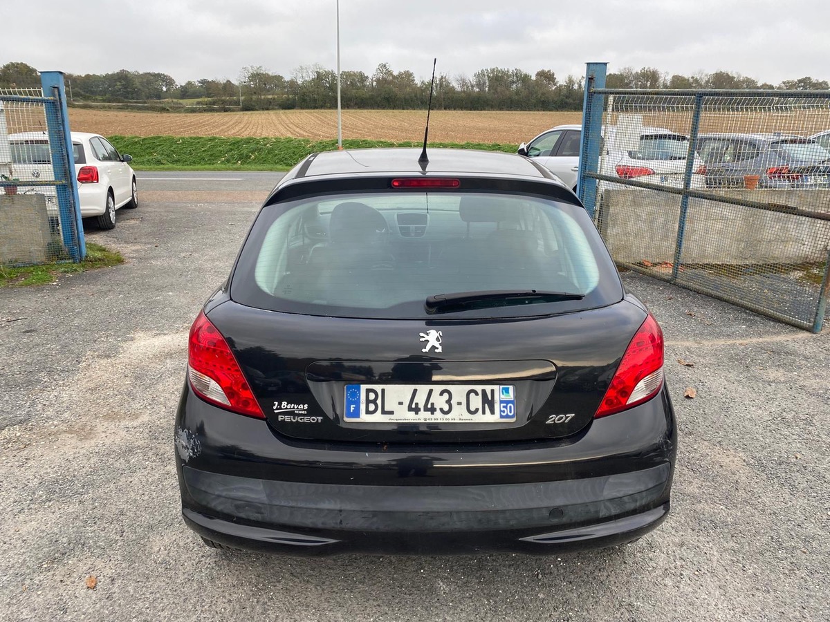 Peugeot 207 1.4i 75cv 167004km confort