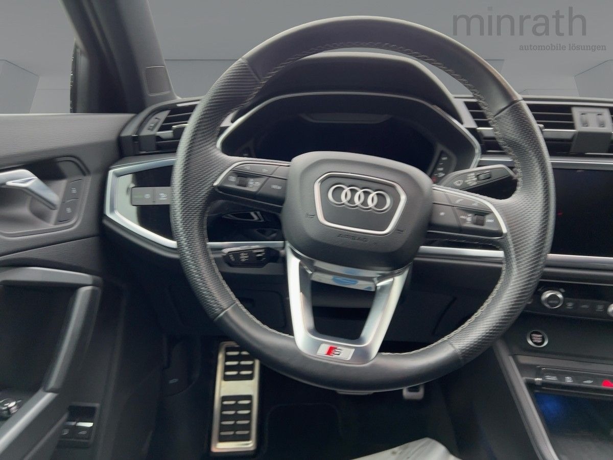 Audi Q3 Sportback II 45 TFSI e 245ch S line S tronic 6/Toit ouvrant/Attelage/CarPlay/Phares matrix