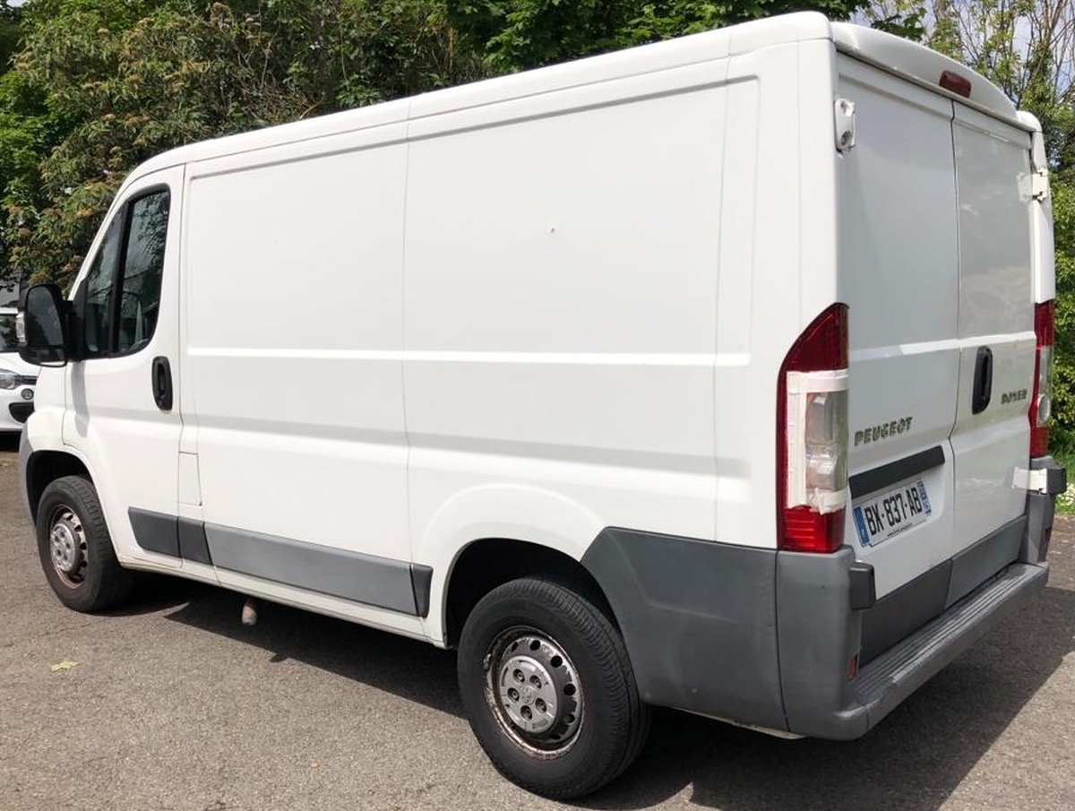 Peugeot Boxer 2.2L hdi 100CH confort 3t3 HT