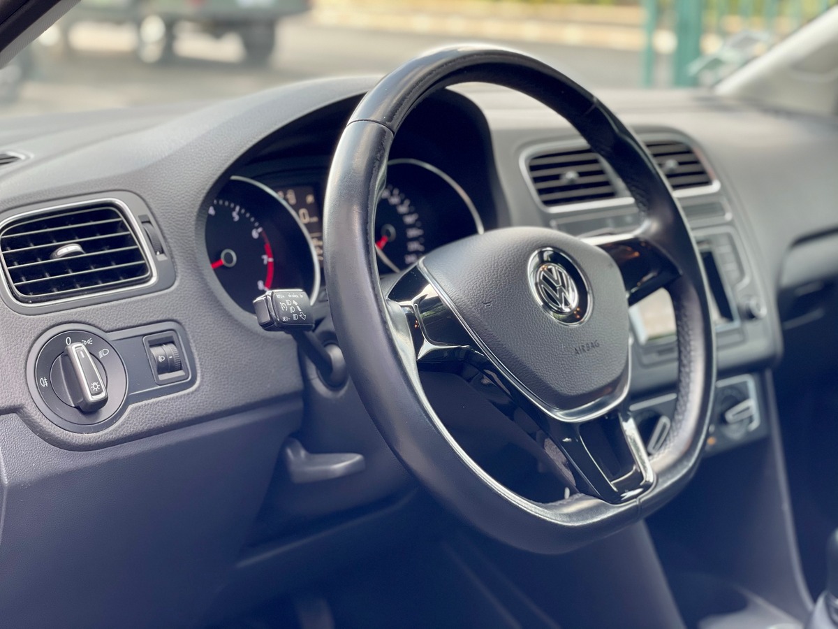 Volkswagen Polo V 2 1.2 TSI BlueMotion 90 Lounge b