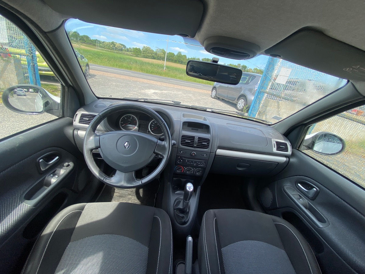 RENAULT Clio campus 1.5 dci 65cv faible km