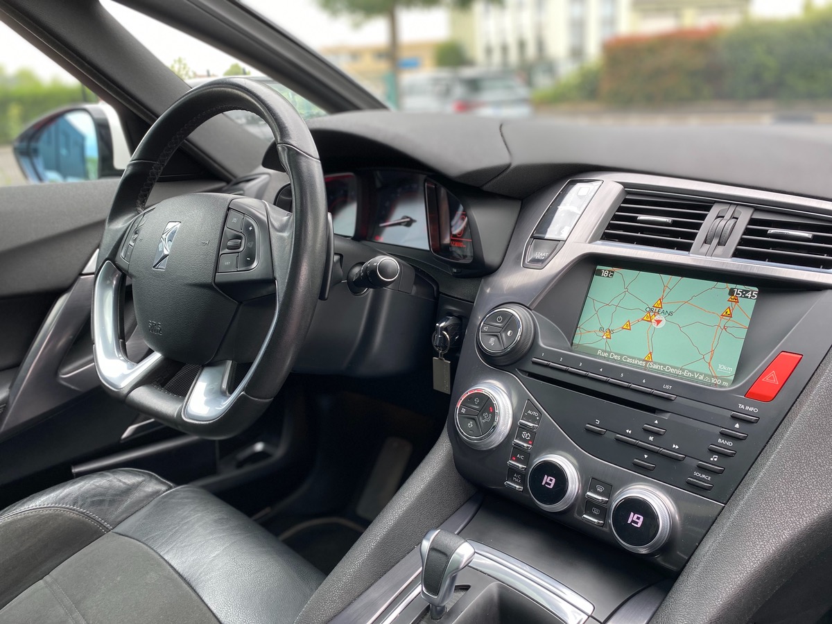Citroën DS5 1.6 HDI 115 BUSINESS CAM/TOIT PANO vv