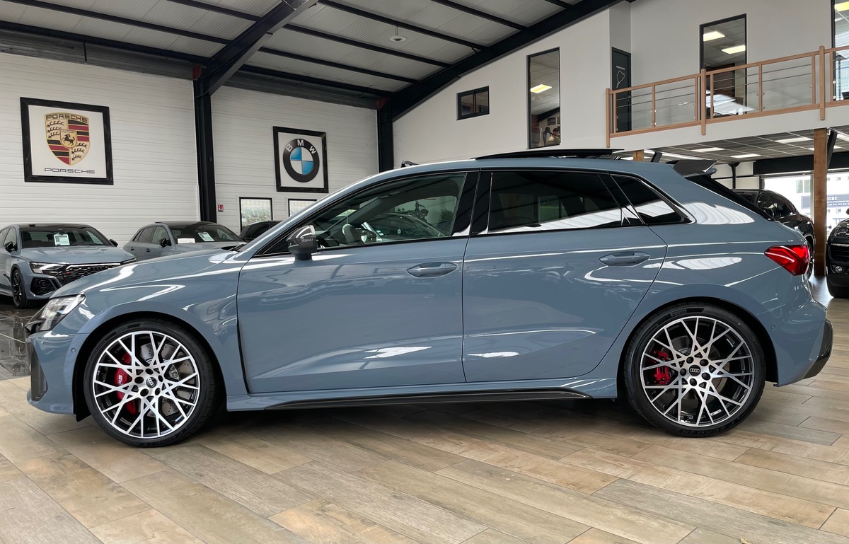 Audi RS3 Sportback 2.5 TFSI 400CH S TRONIC 7 QUATTRO - FACELIFT 2025 - NEUVE