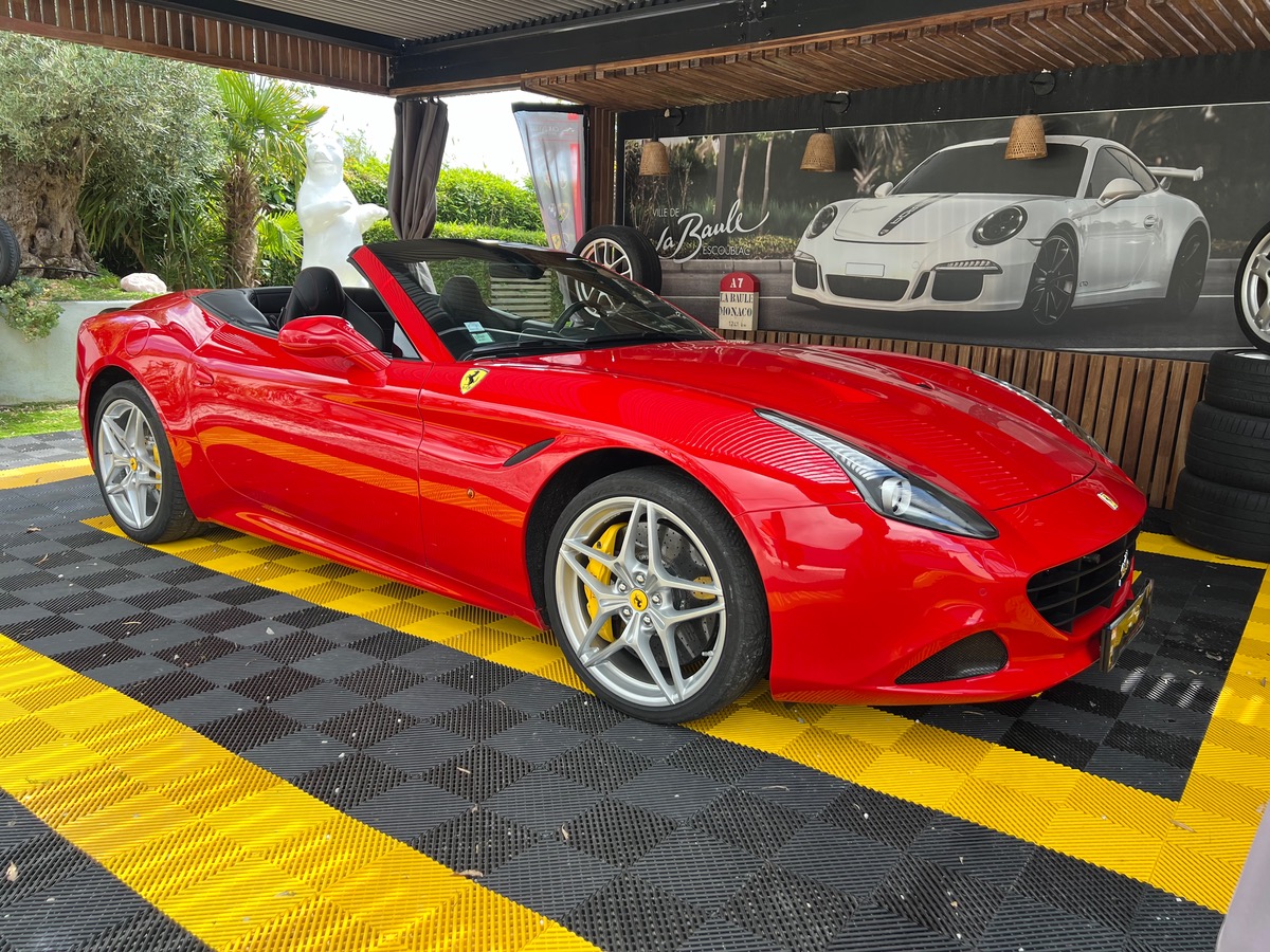 Ferrari CALIFORN. T cabriolet 3.9 V8  560cv   France révision constructeur