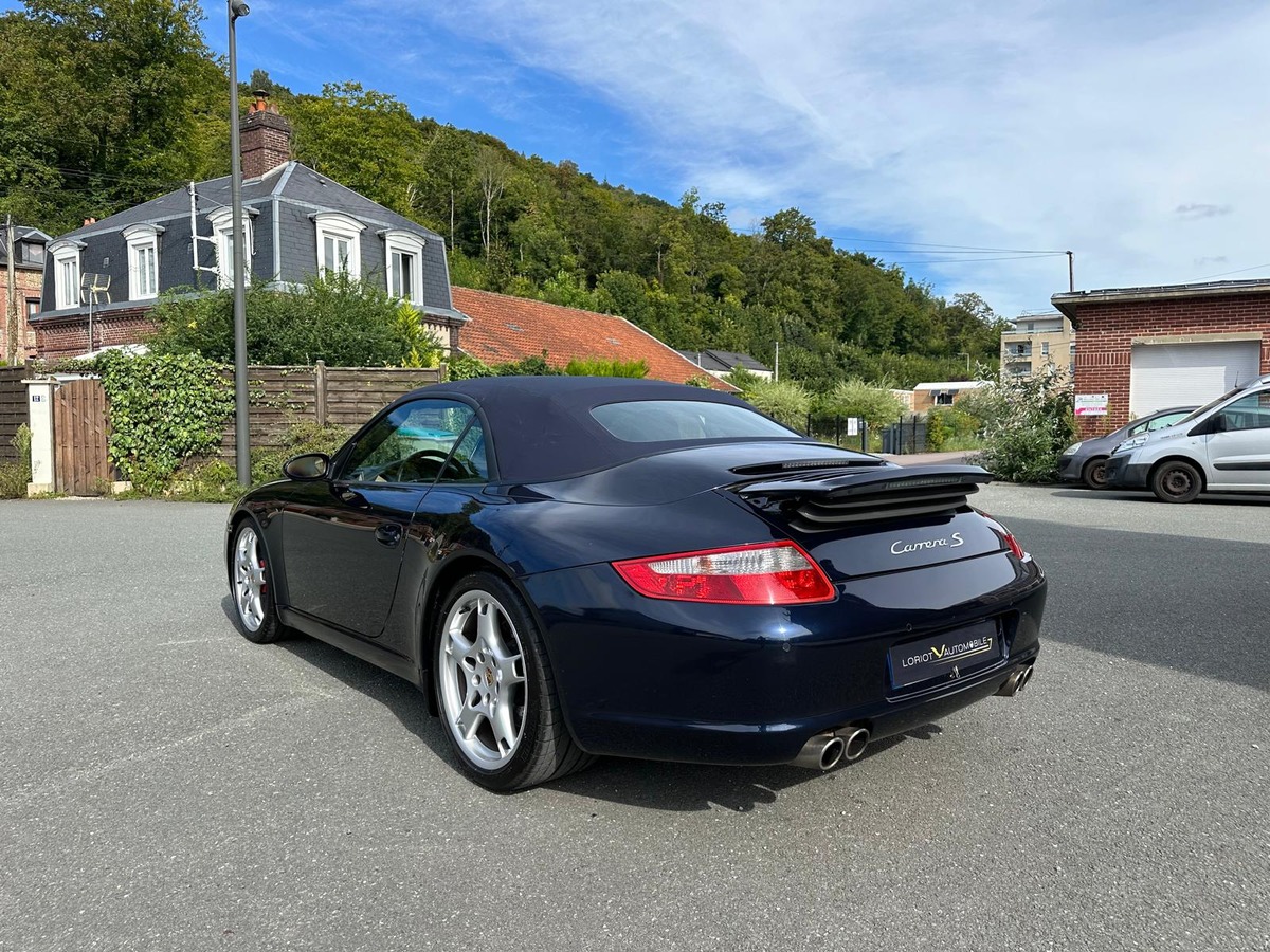 Porsche 911 CARRERA S 3.8 CABRIOLET