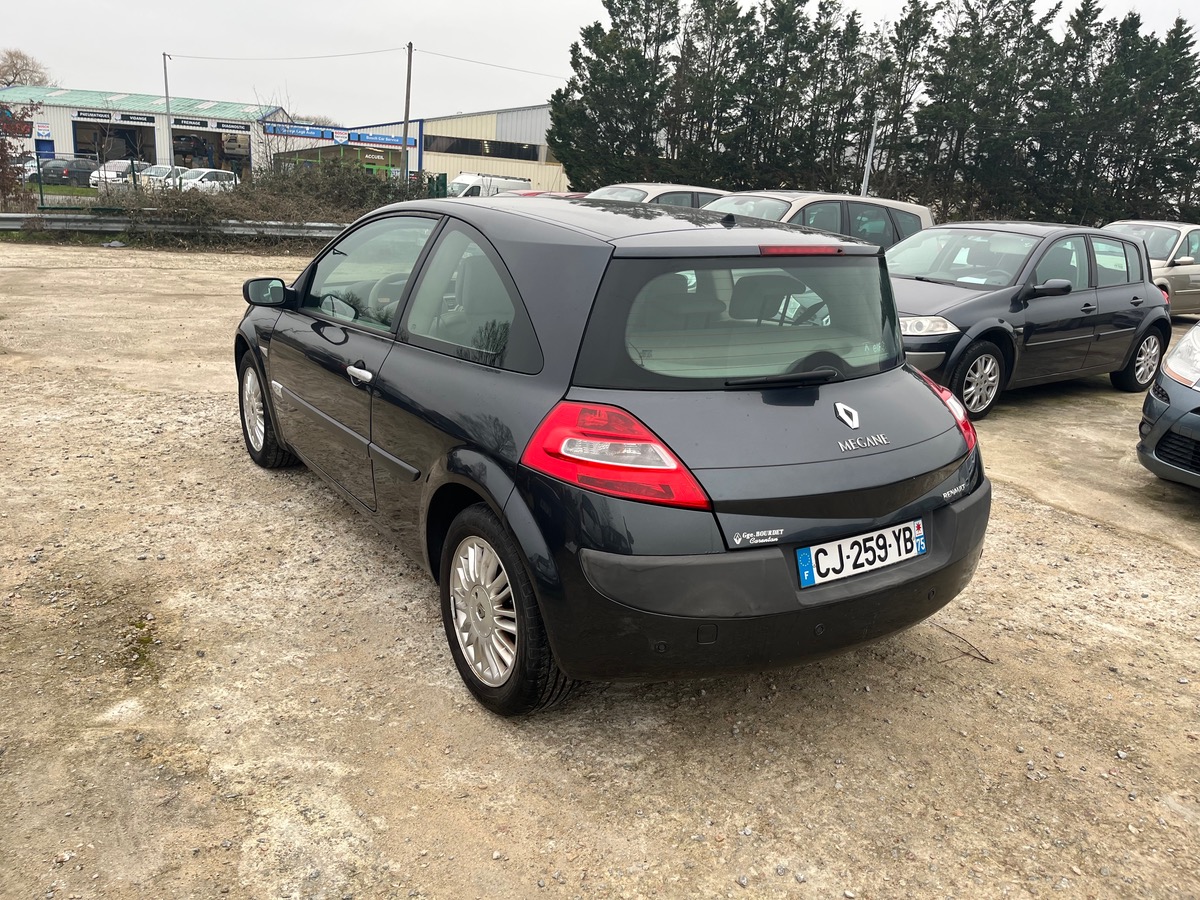 RENAULT Megane 2.0i 156142KM