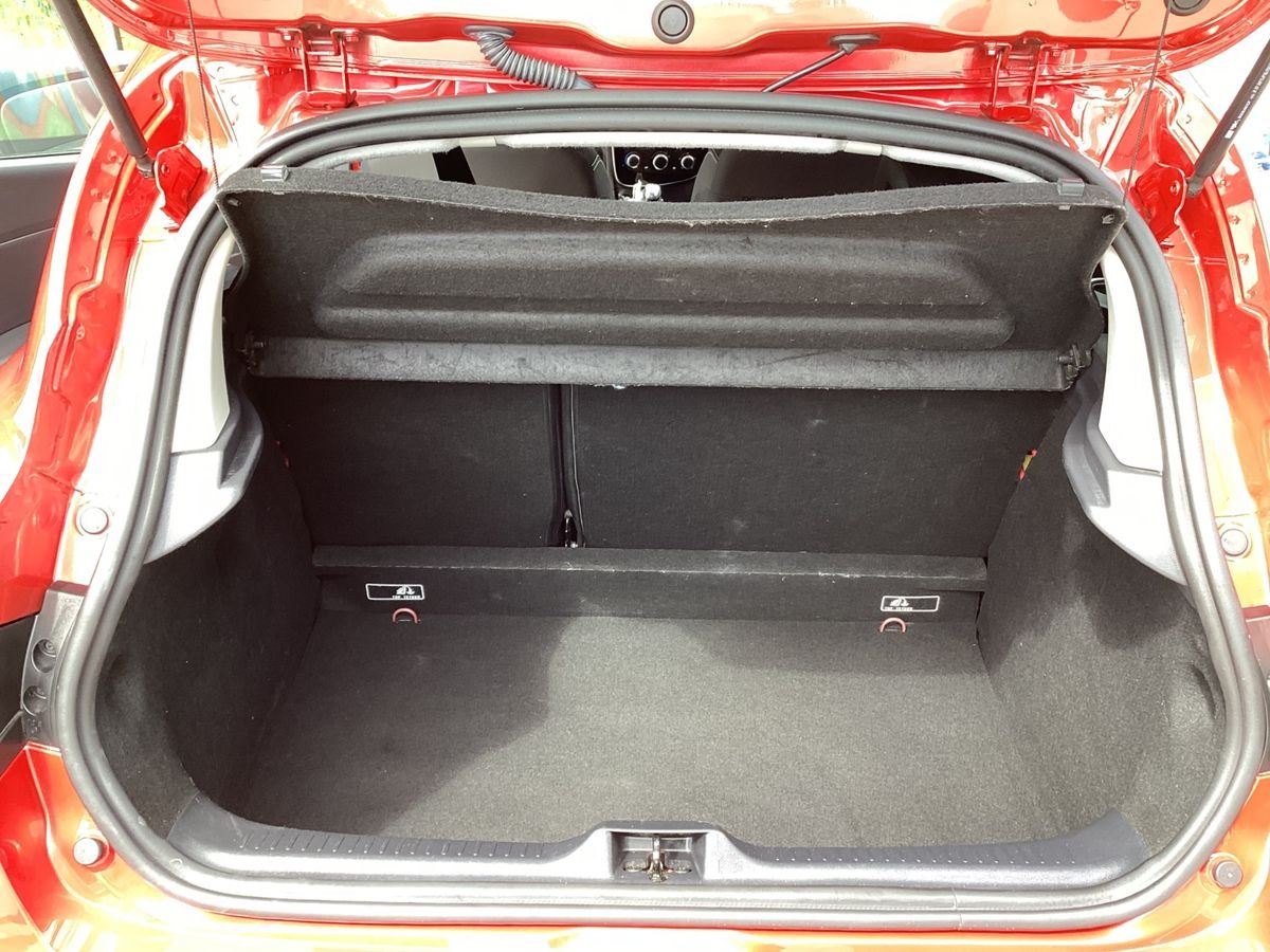 RENAULT Clio IV 1.2i 16v 75 Life